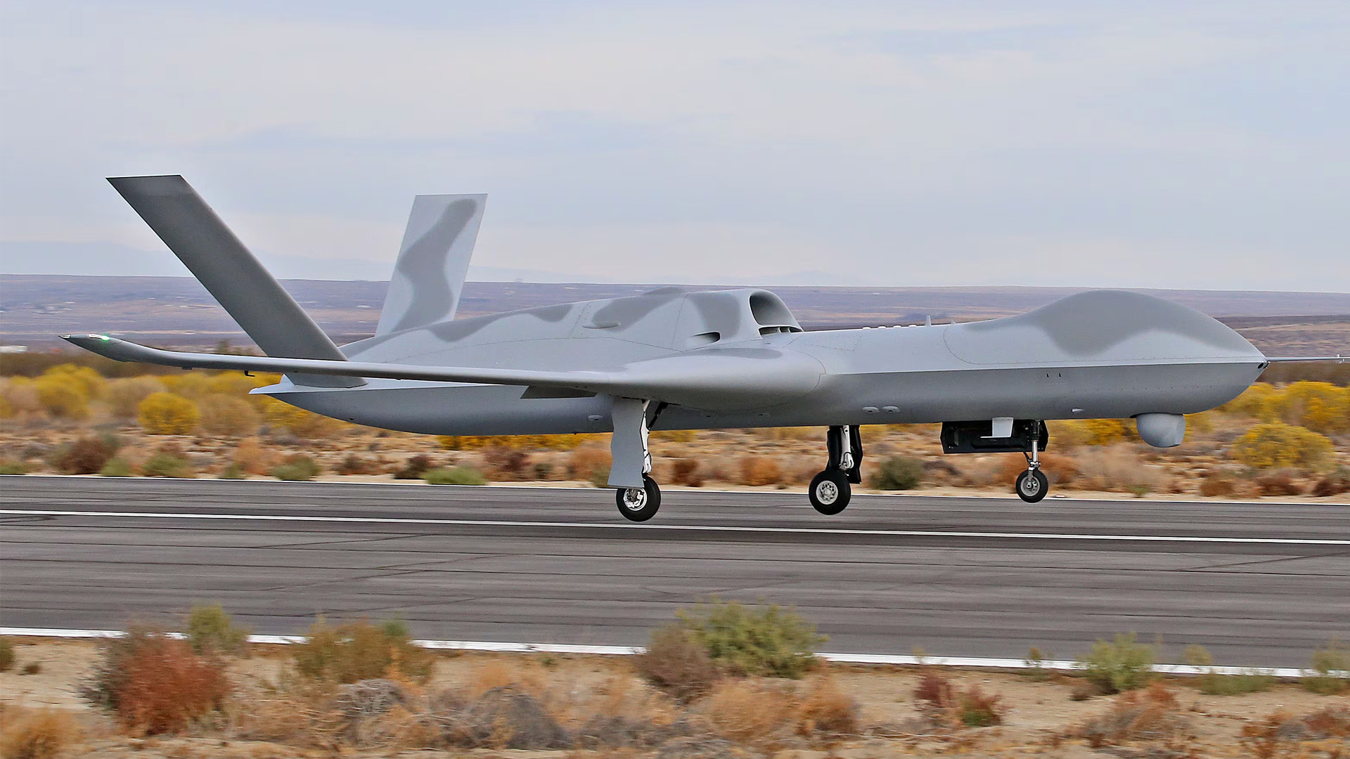 Aveo Conforma wingtips on a General Atomics UAV landing